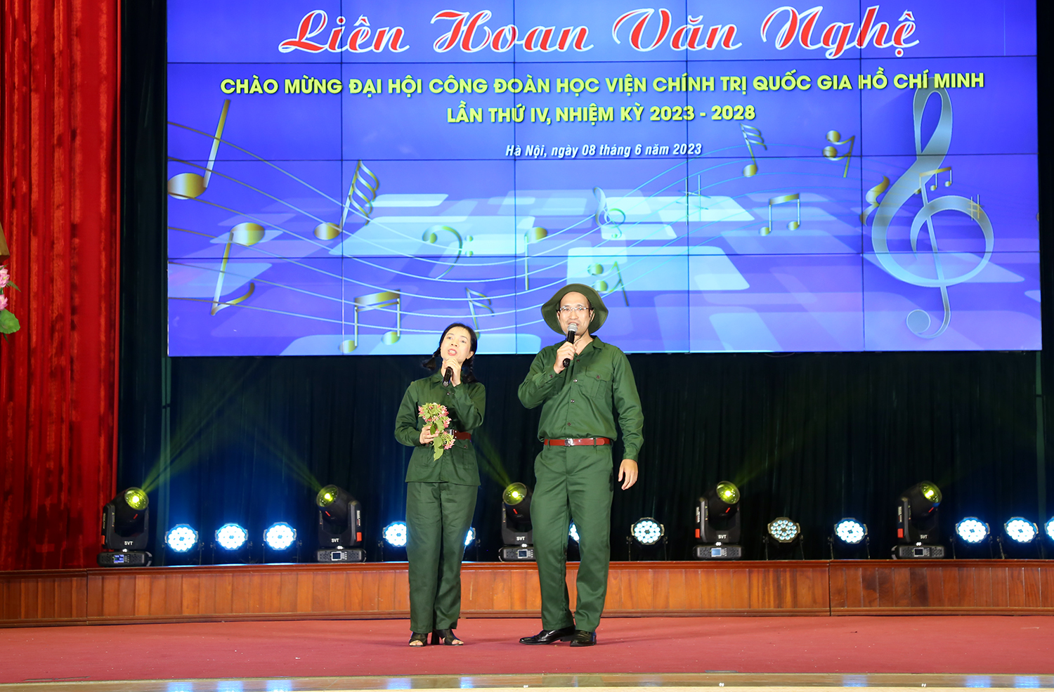 SONG CA NAM NỮ VIỆN VH